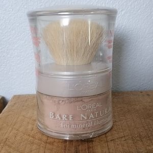 NWT Loreal bare naturale luminizing mineral finish